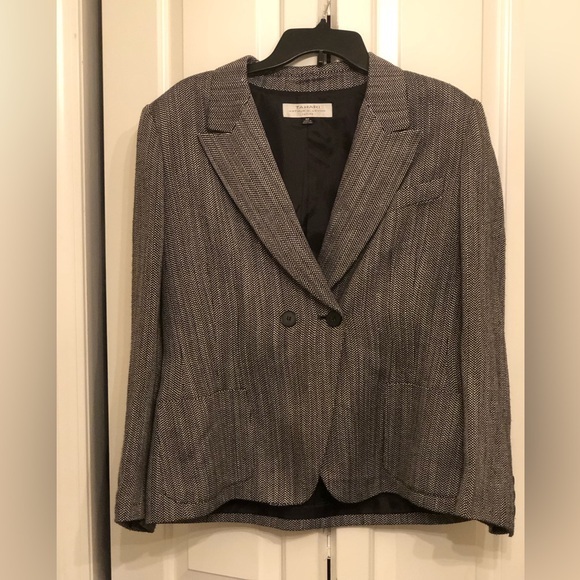 Tahari blazer size 16P - Picture 1 of 8